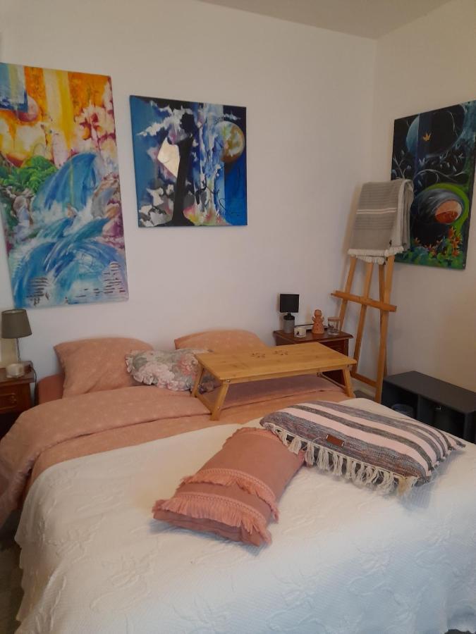 La Chambre De Garance Et Ses Couleurs D'Art Saint-Pol-de-Léon Exterior foto